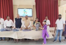 अनाथ मुलींच्या शाळेत दहावी-बारावीतील यशस्वी विद्यार्थ्यांचा गौरव पुणे